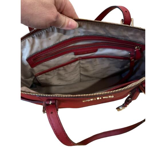 Women's Michael Kors Red Jet Set Travel Large Top Zip Tote Bag - Picture 10 of 14